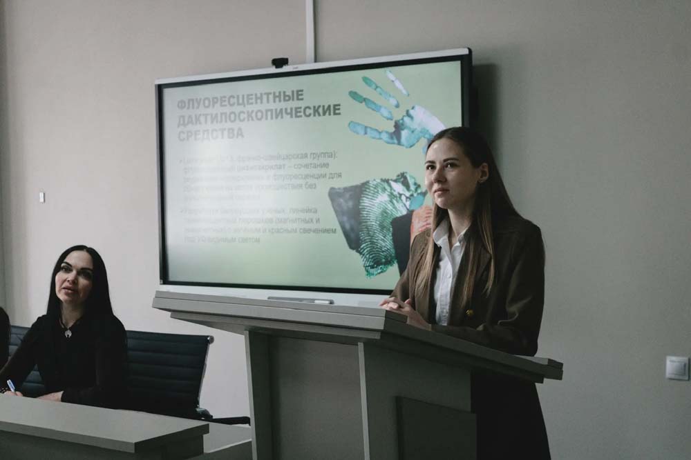 В Общественно-гуманитарной профшколе НИУ «БелГУ» прошли образовательные события, посвящённые химии