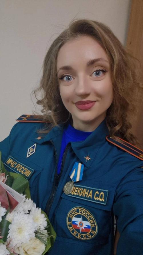 Ассоциация выпускников НИУ "БелГУ" гордится своей выпускницей - Софией Щекиной, награжденной медалью МЧС России