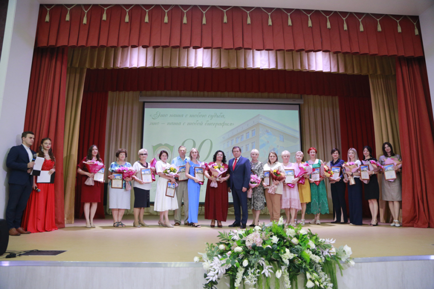 События НИУ «БелГУ» медицинский колледж ниу «белгу» празднует 90-летие 